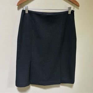 Fabrizio Gianni ~ Stretch Dark Charcoal Gray Knee Length Skirt in size 8